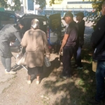 помощь людям